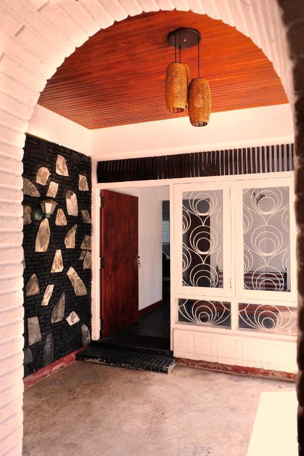 Best Hostel Yala Tissamaharama Esterno foto